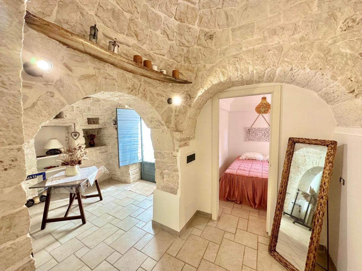 Trullo Il Carrubo Villa Alberobello Dış mekan fotoğraf